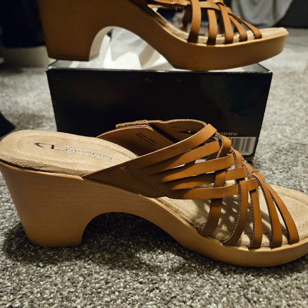 Chinese Laundry Wedges